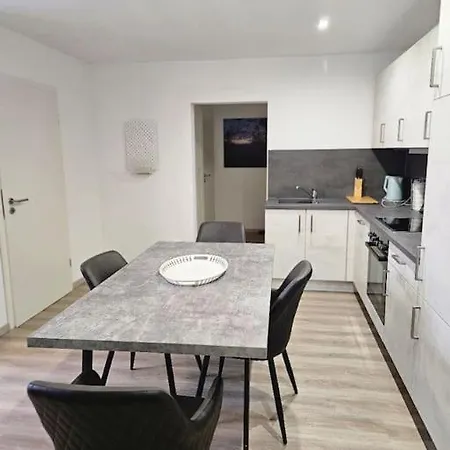 Agnes Apartment *